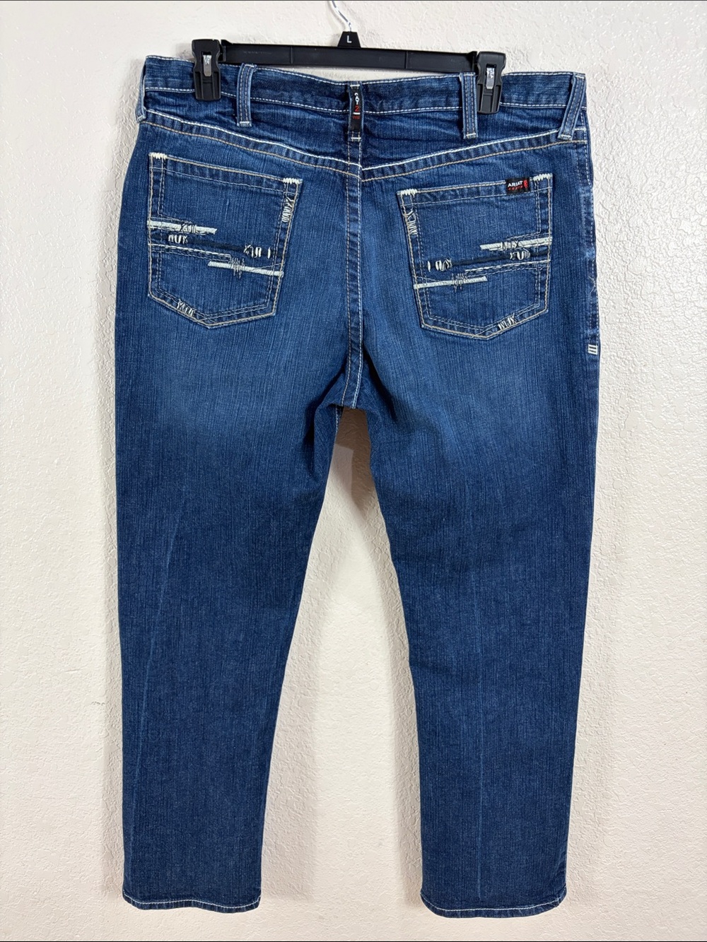 ARIAT LOW RISE BOOT,Size 40/34,Dark Blue Distressed Back Pocket Jeans